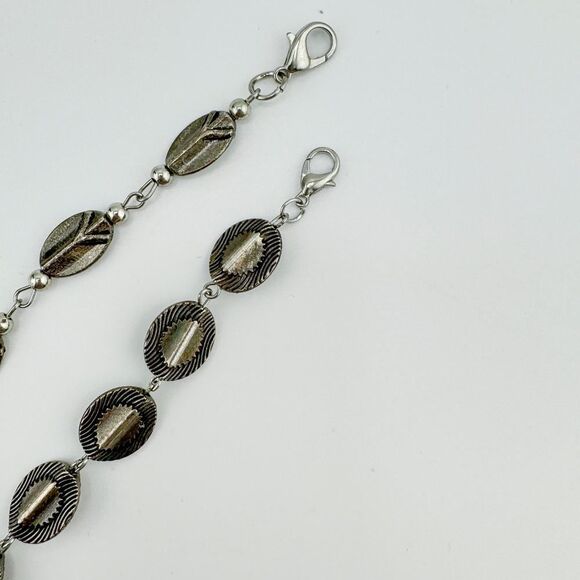 Vintage Two Southwestern Silver Tone Wave Bracelets Boho Chic Rustic Charm - Picture 7 of 8